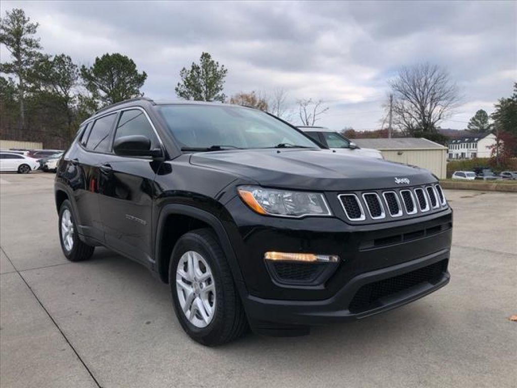 2018 Jeep Compass Latitude 4x4, T392600, Photo 1