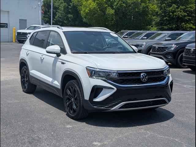 2024 Volkswagen Taos SE FWD, P068937, Photo 1