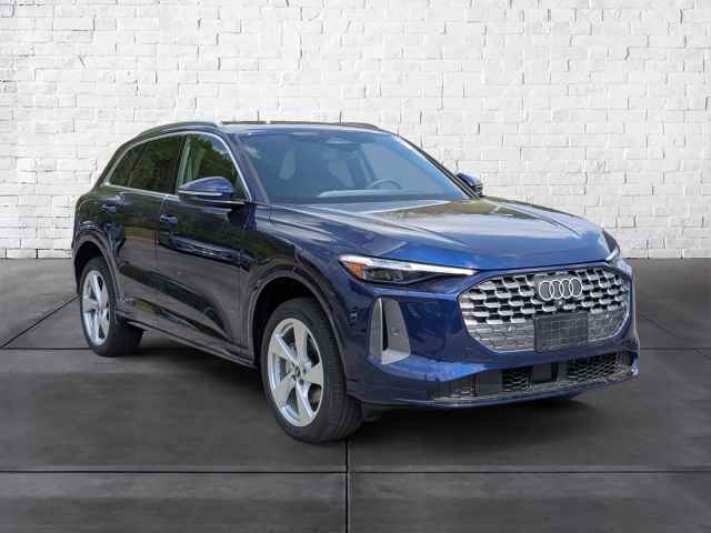 2020 Audi Q3 S line Premium Plus 45 TFSI quattro, T022363, Photo 1
