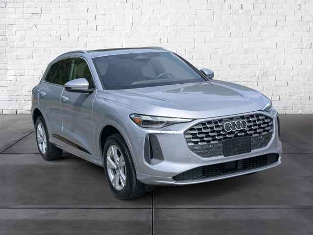 2025 Audi Q3 S line Premium Plus 45 TFSI quattro, AL108565, Photo 1