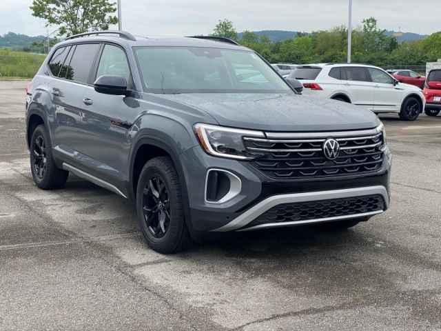 2025 Volkswagen Atlas 2.0T SE w/Technology FWD, V557243, Photo 1