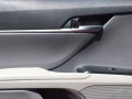 2019 Toyota Camry Hybrid LE CVT, KU010276T, Photo 18
