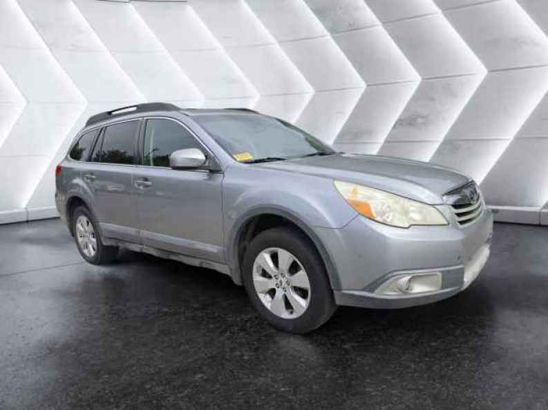 2011 Subaru Outback 2.5i Limited CVT PZEV's photo