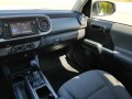 2017 Toyota Tacoma SR5 Double Cab 5' Bed V6 4x2 AT, T036497, Photo 6