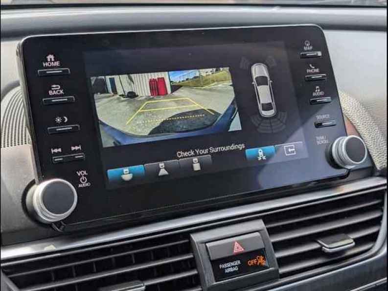 2022 Honda Accord Touring - Photo 16