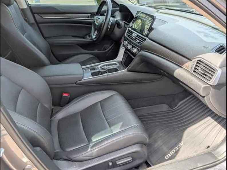 2022 Honda Accord Touring - Photo 17