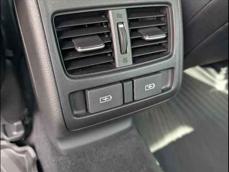 2022 Honda Accord Touring - Photo 18