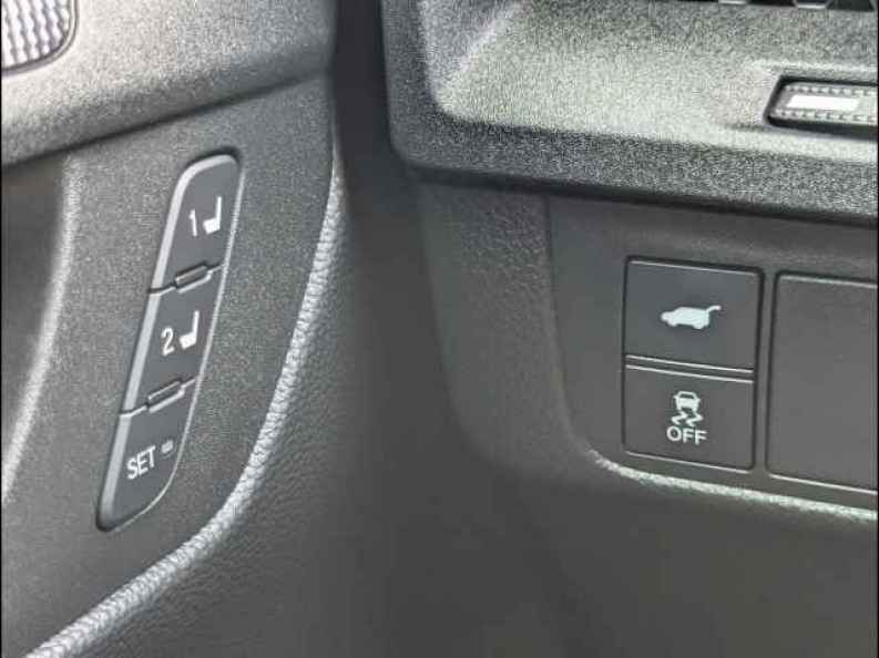 2024 Honda CR-V Sport-L - Photo 17