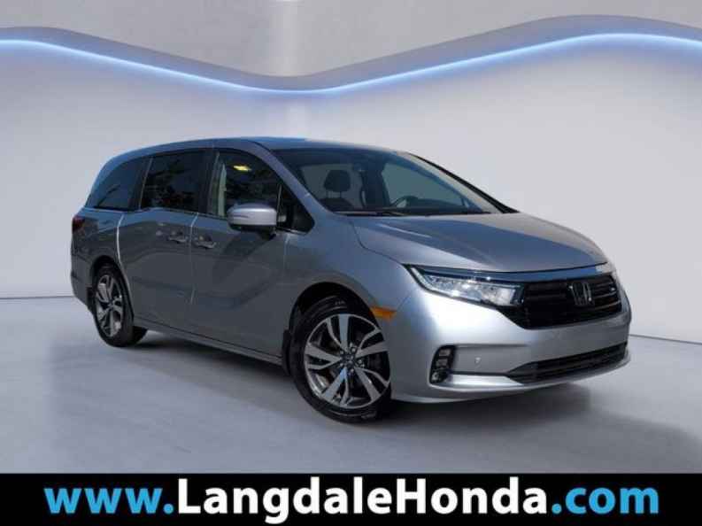 2024 Honda Odyssey Touring's photo