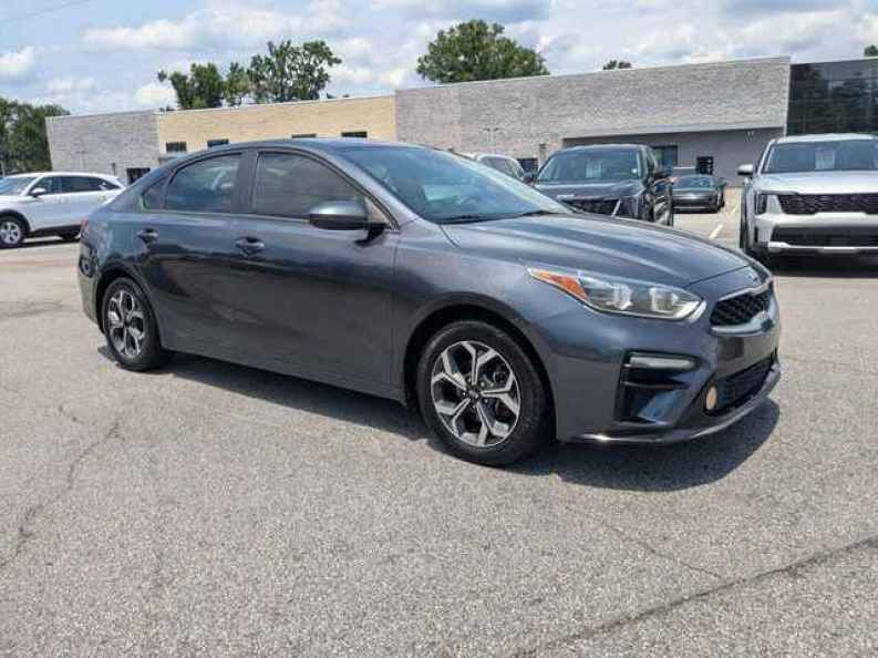 2020 Kia Forte LXS AT's photo