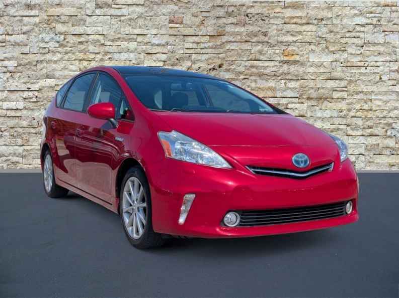 2012 Toyota Prius v Five's photo