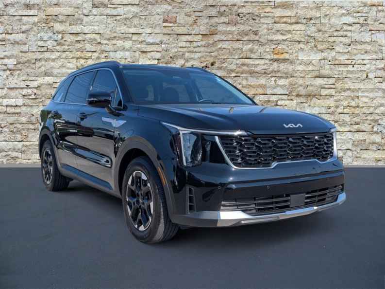 2024 Kia Sorento S AT's photo