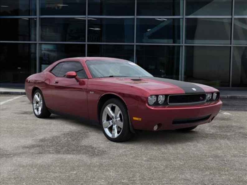 2010 Dodge Challenger R/T's photo