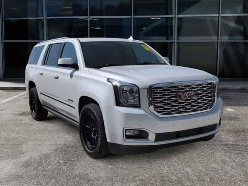 2018 GMC Yukon Denali 2WD's photo