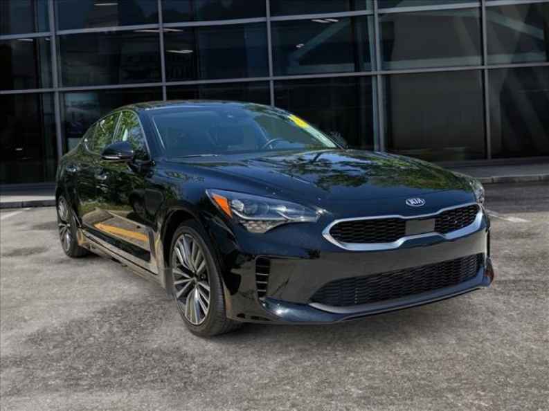 2019 Kia Stinger Premium AWD's photo