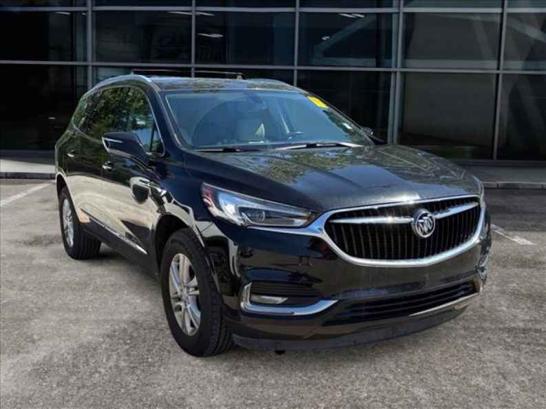 2020 Buick Enclave Essence's photo