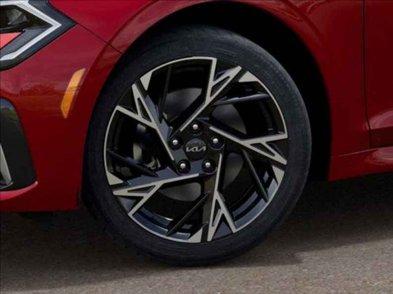 2025 Kia K5 GT-Line - Photo 9