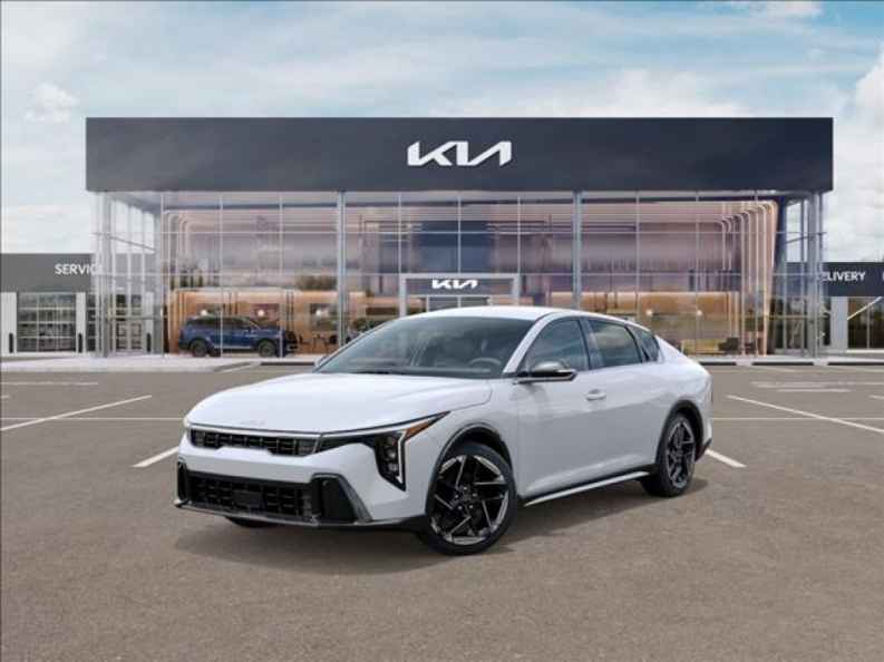 2026 Kia K4 GT-Line AT's photo