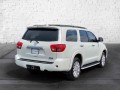 2011 Toyota Sequoia RWD LV8 6-Speed AT Platinum, T031348, Photo 6