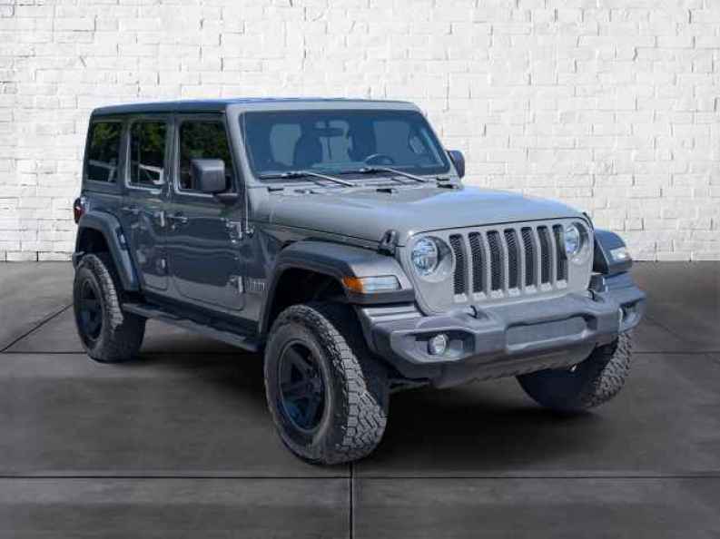 2020 Jeep Wrangler Sport S's photo