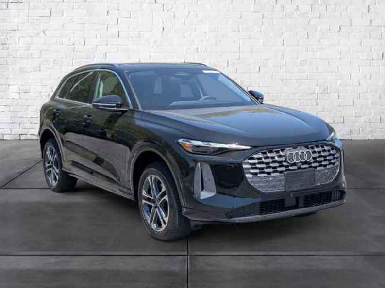 2025 Audi Q5 40 Premium's photo