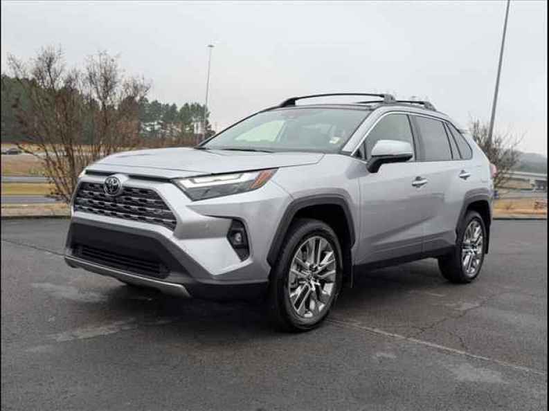 2025 Toyota RAV4 Limited - Photo 4