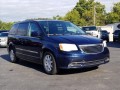 2016 Chrysler Town & Country Touring, 206589, Photo 2