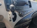 2013 Toyota Sienna 5-door 8-Pass Van V6 SE FWD, DS281018, Photo 17