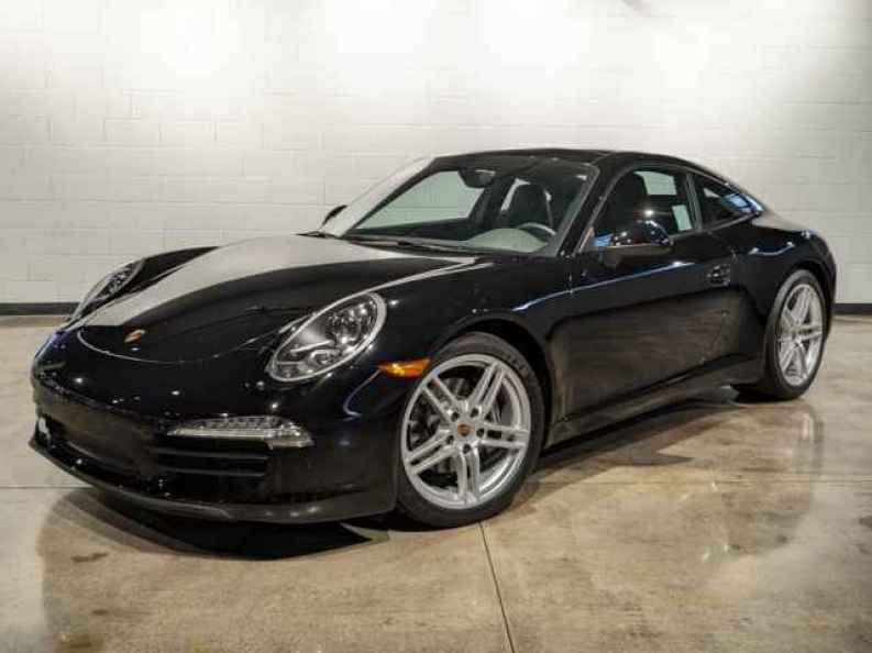 2015 Porsche 911 Carrera 4 Coupe's photo