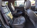 2017 Cadillac Escalade 4WD 4-door Platinum, HR364108, Photo 24