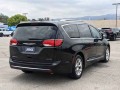 2017 Chrysler Pacifica Limited FWD, HR506032, Photo 6