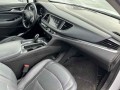 2018 Buick Enclave FWD 4-door Essence, JJ214979, Photo 25