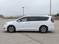 2020 Chrysler Pacifica Hybrid Limited FWD, LR251213, Photo 10