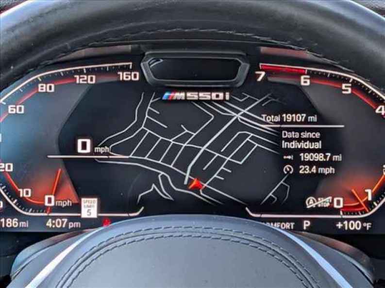 2023 BMW 5 Series M550i - Photo 11