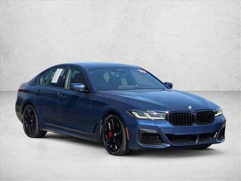 2023 BMW 5 Series M550i - Photo 3