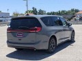 2023 Chrysler Pacifica Hybrid Limited FWD, PR584476, Photo 2