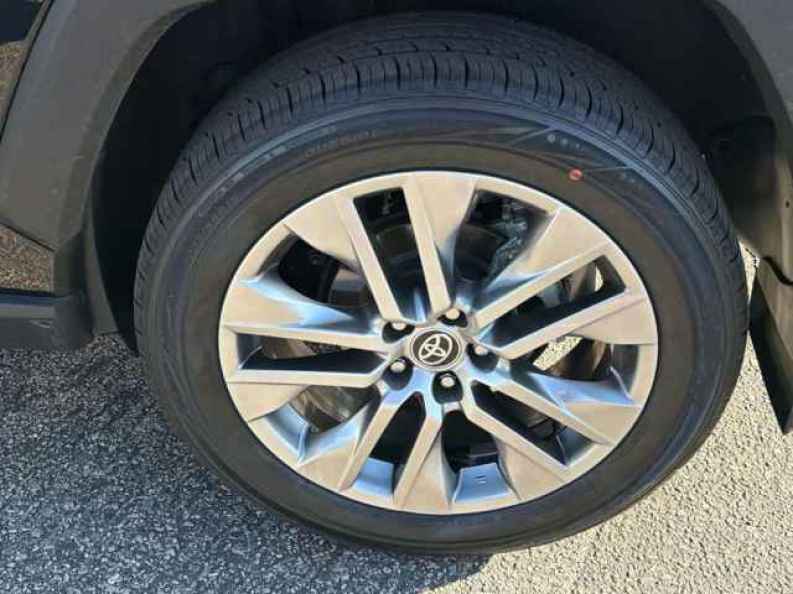 2023 Toyota RAV4 XLE Premium - Photo 30