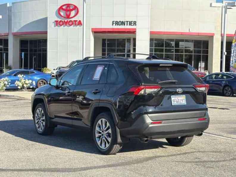 2023 Toyota RAV4 XLE Premium - Photo 5