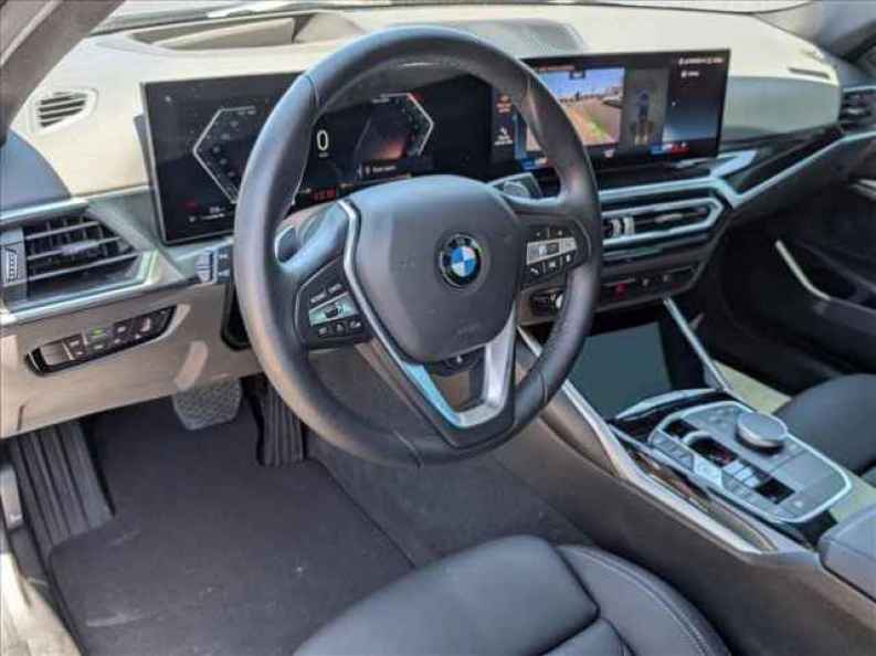 2024 BMW 3 Series 330i - Photo 10
