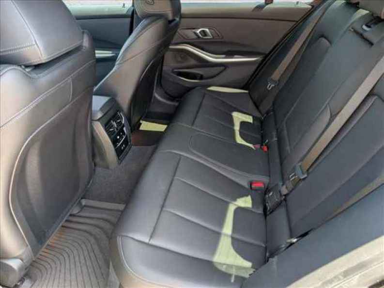 2024 BMW 3 Series 330i - Photo 20