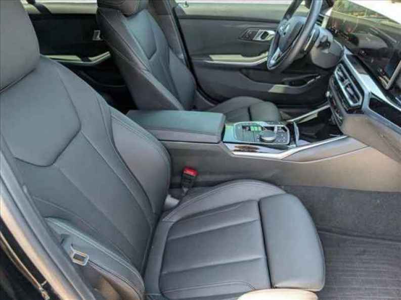 2024 BMW 3 Series 330i - Photo 22