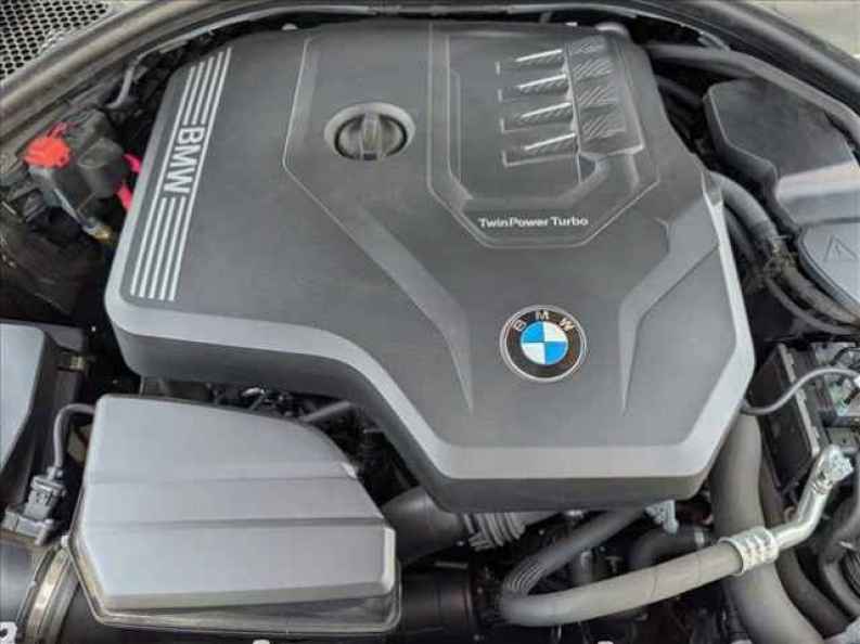 2024 BMW 3 Series 330i - Photo 24
