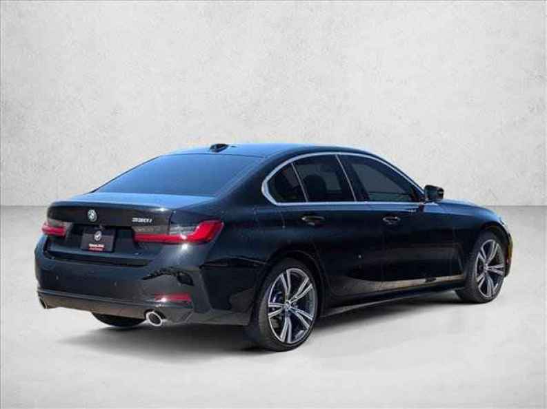 2024 BMW 3 Series 330i - Photo 5