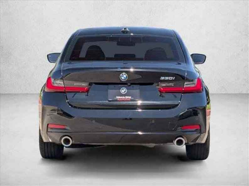 2024 BMW 3 Series 330i - Photo 7