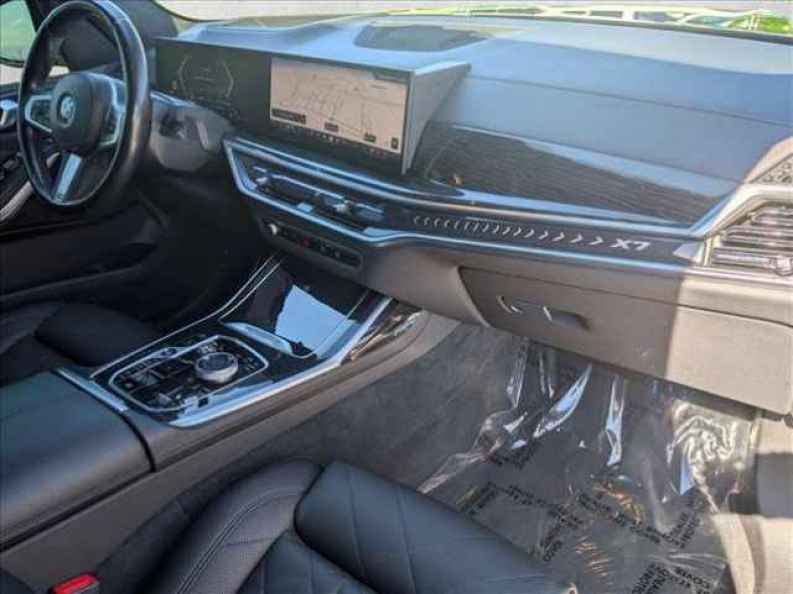 2024 BMW X7 40i - Photo 25