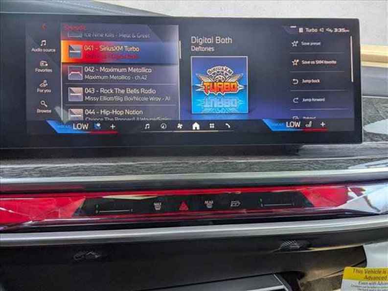 2024 BMW i7 Base - Photo 12