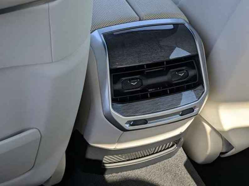 2024 BMW i7 Base - Photo 19