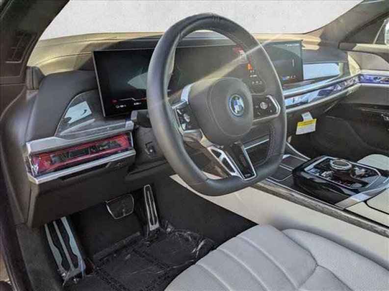 2024 BMW i7 Base - Photo 3
