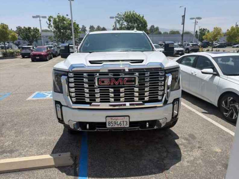 2024 GMC Sierra 4WD Crew Cab Standard Box Denali's photo