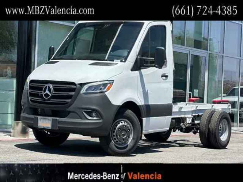2024 Mercedes-Benz Sprinter 4500 144 WB HO's photo